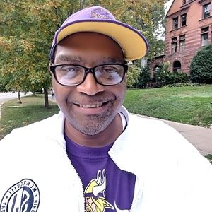 Meet your Posher, Robert